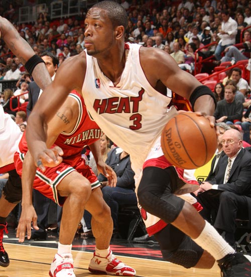 齐沃：两连败出现更衣室问题？我无需否认什么，足球总是如此（齐沃回应两连败与更衣室传闻：无需否认，足球本就如此）