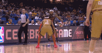 比安奇：难以理解孔蒂如此抱怨，球队的替补席存在问题（比安奇：不解孔蒂频繁抱怨，球队替补阵容存在问题）