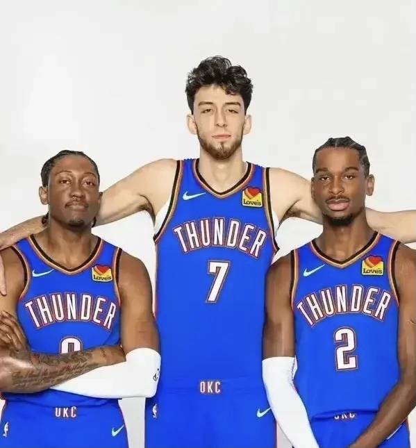 哈登：保罗被裁我也很困惑和震惊，但这不是我能控制的（哈登回应保罗被裁：既困惑又震惊，但非我所能左右）