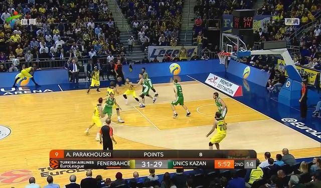 曼联主场1-1战平西汉姆联，近5轮仅1胜，阿莫林临场换人失误导致失利，球队前景堪忧。（曼联主场1-1被西汉姆逼平，近5轮仅胜一场，阿莫林换人失当引发质疑，前景堪忧）