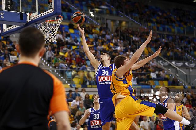 英超焦点战：利物浦主场迎战阿森纳,（英超重磅对决：利物浦主场PK阿森纳）