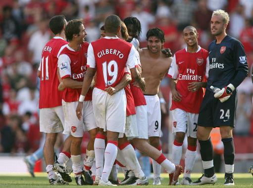 奥莱报：梅西将现场观看梅西杯U16首日赛事，巴萨将对阵河床（奥莱报：梅西将到场观战梅西杯U16揭幕日，巴萨对阵河床）