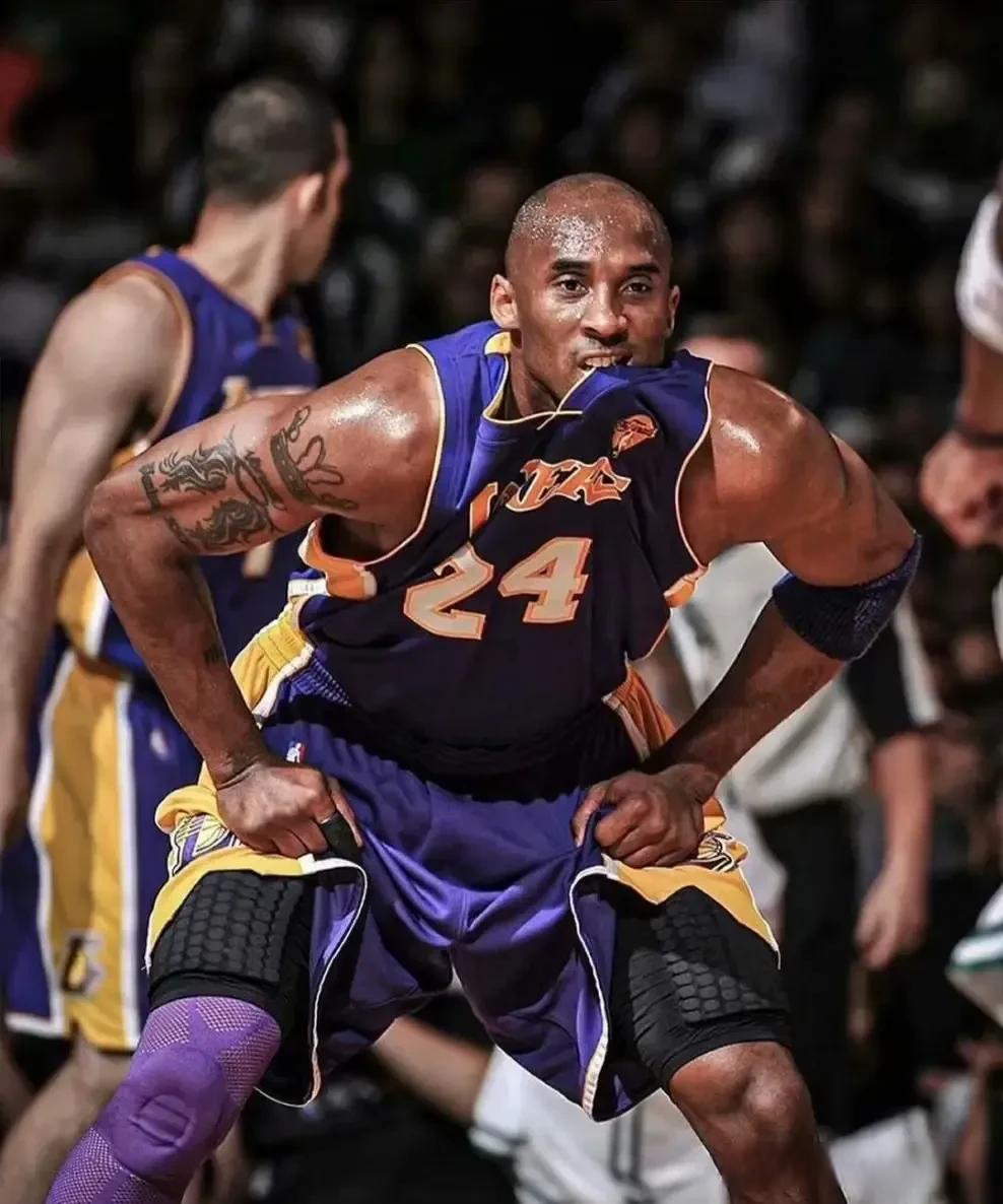 皮克：法国队纸面实力最强，但只有球星还远远不够（皮克：法国纸面实力顶尖，单靠球星远远不够）