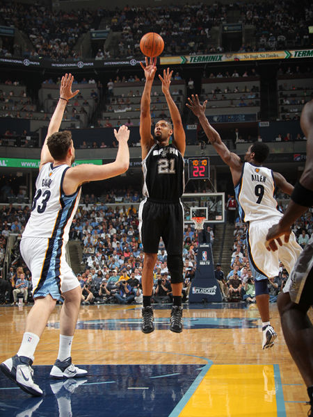 科贝电台：苏契奇落选国王杯大名单是因为连续罢训两天（科贝电台：苏契奇因连续两天罢训无缘国王杯名单）