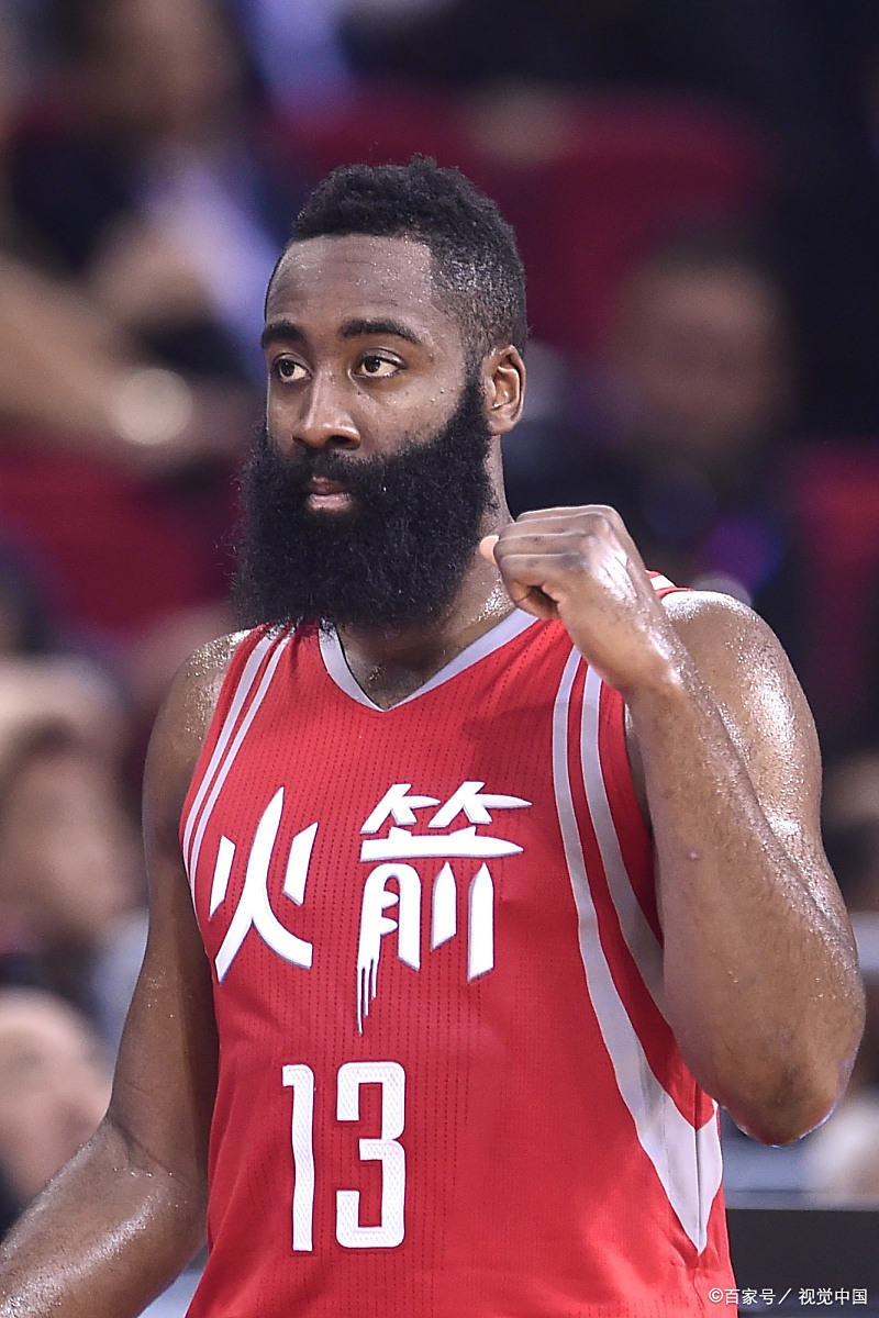 山东后场展最强模式！高诗岩统治决胜期，谢智杰于德豪攻守一体（山东后场火力全开！高诗岩统治末节决胜，谢智杰、于德豪攻防俱佳）