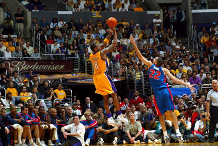 马竞vs皇家奥维耶多：格列兹曼、奥布拉克首发，龙东、卡索拉出战（马竞迎战皇家奥维耶多：格列兹曼、奥布拉克先发，龙东与卡索拉登场）